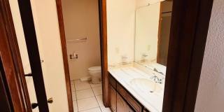 10555 KINROSS Avenue Gallery 9