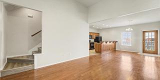 3102 Deerfield Gallery 3