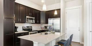 Elegant Townhome in Loveland Gallery 7