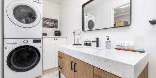 Fully Furnished Cottage by Yale Gallery 40