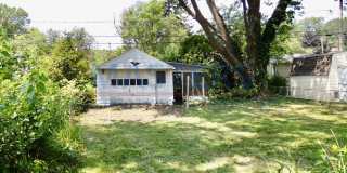 Charming Home with Spacious Backyard in Toledo! Gallery 3