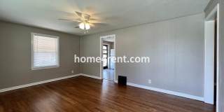 Cozy Ranch Style Home in KCMO w/ Wood Floors and a Fenced in Yard! Gallery 6