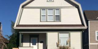 PRELEASE: Spacious 6+ bdrm/2 bath in York Neighborhood Gallery 1