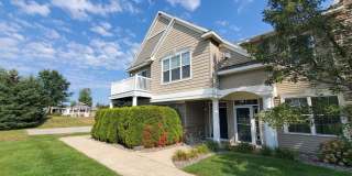 Chelsea Park Charming 2 Bedroom, 2 Bathroom Upper Level End Unit Gallery 1