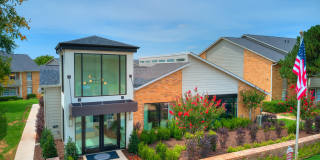 Retreat at Riverbend Gallery 28