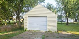 Private 2BR Austin MN Home on Quiet Dead‑End Gallery 8