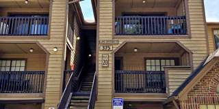375 LAKE ONTARIO CIR #301 Gallery 1
