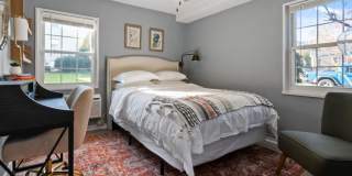 Plug and Play Luxury Condo Next to the Metro: Parking & Utilities Included Gallery 18