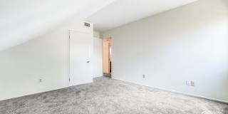 SD: Stunning 4BD/3BA Home in Vista with Panoramic Views, Private Balcony & Large Yard Gallery 20
