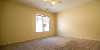 4 bedroom, 4 bath unit overlooking the Mon River - Available 08/05/2026 Gallery 11