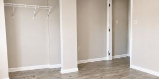 168 Oneida Street Gallery 12