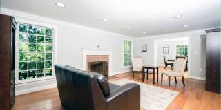 Luxurious Spacious and Bright , Gorgeous Potomac 6BR/4.5BA/2GAR Home - In Sought After Copenhaver Gallery 30