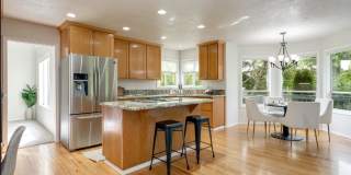 Elmonica Luxury! 4BD/3BTH w/ 3-Car Garage + A/C + Oversized Backyard + Pets Welcome! Gallery 16