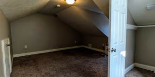 Southside Flats 3 bedroom! Central AC! Washer and Dryer Included! Available 8/21 Gallery 12