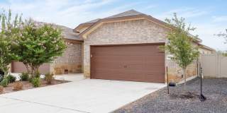Modern 3-Bedroom Home in Seguin | Granite Counters + Private Fenced Yard! Gallery 1