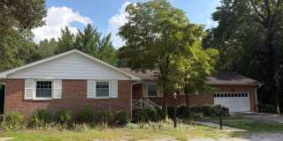 655 S Peace Haven Road Gallery 1