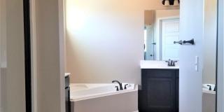 Large 4 Bedroom Home in Towne Pointe! Showings Coming Soon!!! Gallery 24