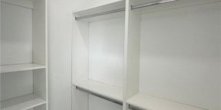 1022 Candlelight Drive Gallery 32