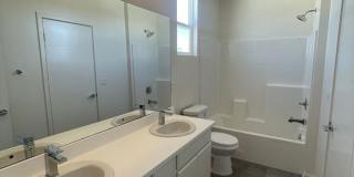 Upgraded & Spacious 4 Bedroom, 3.5 Bathroom Home Gallery 15