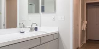 Furnished,  SHort-Mid term, All Inclusive one Bedroom /one bathroom with den, view of Flatirons block off Pearl, Gallery 12