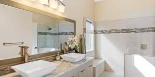 4906 N Sabino Gulch Court Gallery 16