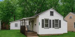 Charming 3-Bedroom, 1.5 Bath Home with Bonus Room! Gallery 1