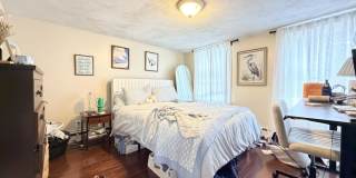 5 Cottage St. Gallery 5