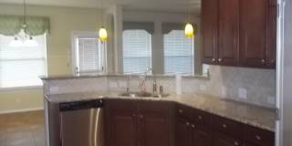 BEAUTIFUL 5 BEDROOM, 3.5 BATHROOM HOME! Gallery 10