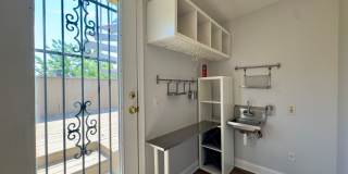Beautiful 3Bed/2.5Bath Home in the City Gallery 18