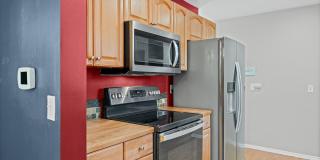 Kennydale Rambler with parking- Close to Lake Washington Gallery 12