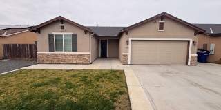 Lovely 3 bedroom home for rent in Hanford CA Gallery 1