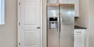 SLOAN'S LAKE: 2-BEDROOM UNIT WITH HIGH-END FINISHES Gallery 11