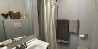 109 Endicott Gallery 7