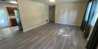 2/2.5 Brick Home in the Heart of Batesville Gallery 1