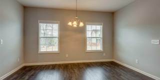 Fairview Station Charmer!  Perfectly comfortable 4/2.5 family home close to Westwood Elementary. Gallery 6