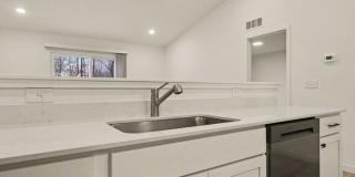 8221 Crestbrook Court Gallery 4