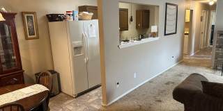 2 Bedroom, 1 Bathroom, Right side of Duplex with fenced-in backyard and 1x Car Garage Gallery 5