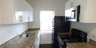 337 SW 10th Ave Gallery 14