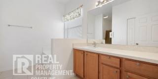 **50% Off First Month's Rent** - Flexible Lease: Seasonal OR Annual Furnished OR Unfurnished Gallery 21