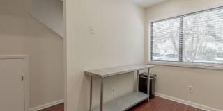 3216 OAK Street Gallery 11