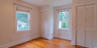 FOR RENT in LAKE BOTTOM! Available NOW! Gallery 24