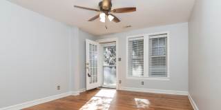 Charming Midtown Condo with Private Entrance Gallery 6