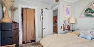 1140 East Johnson Street - 4 Gallery 7