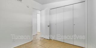 1662 North Beverly Avenue Gallery 17