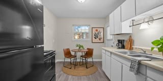 Cardinal Village Gallery 18