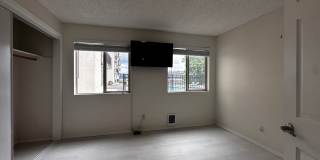 Updated 2-Bedroom Condo with Water Views, 2 Parking Spaces & Poolside Location Gallery 17