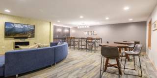 RiverPlace Gallery 16