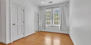 Beautifully maintained and move-in ready 4BR home with a basement Gallery 23
