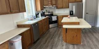 Large 3 Bedroom Home Gallery 1