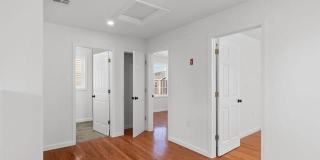 24 Saint James Street Gallery 13